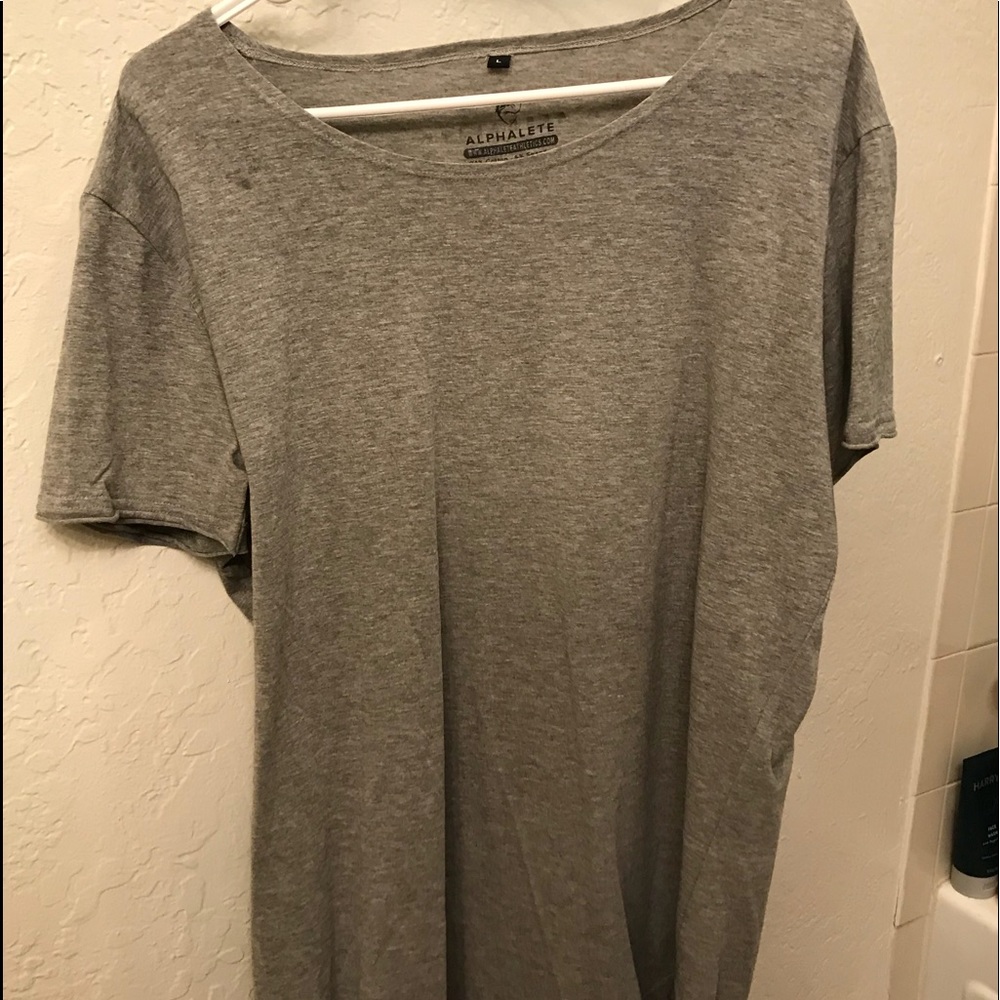 Men’s Alphalete scoop neck lifestyle